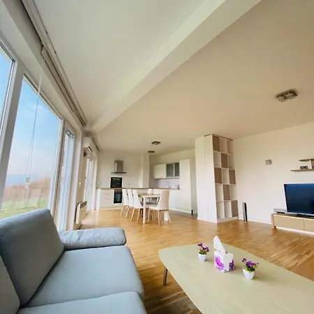 Modern In Paradise Villa *