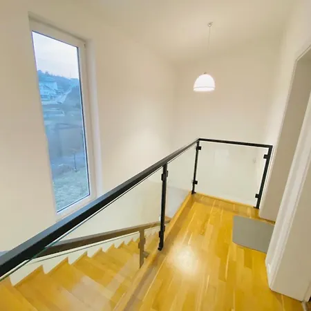 Modern In Paradise *