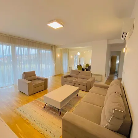 Modern In Paradise * Sarajevo