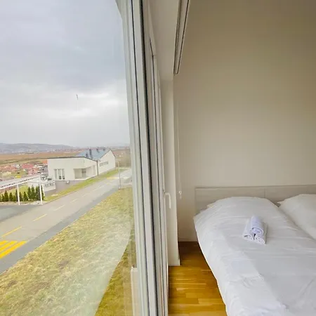 Modern In Paradise *