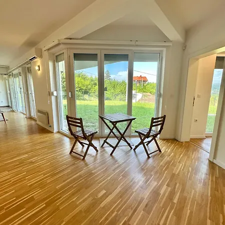 Modern In Paradise Villa *
