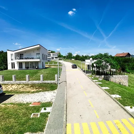Modern In Paradise