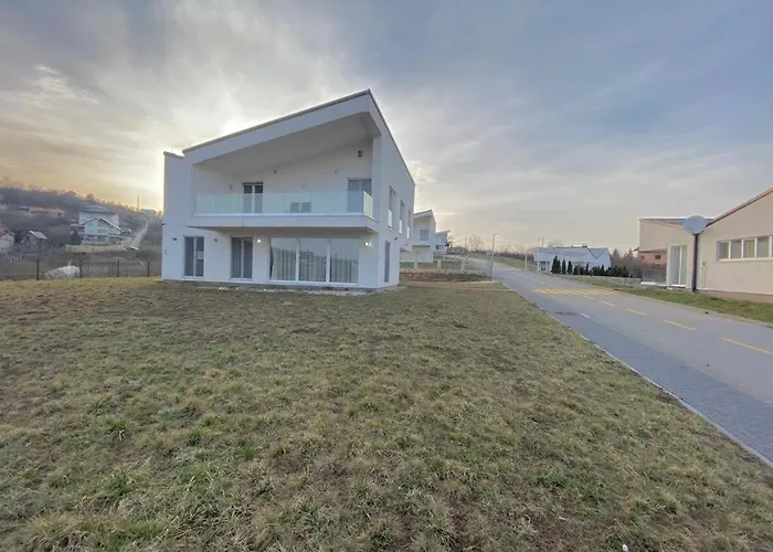 וילה Modern In Paradise סראייבו