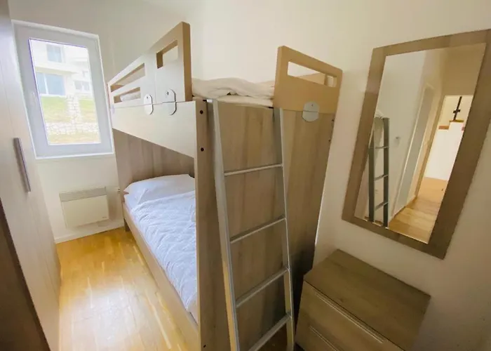 Modern In Paradise * סראייבו