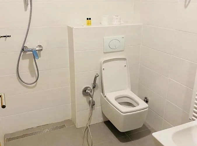 Modern In Paradise *