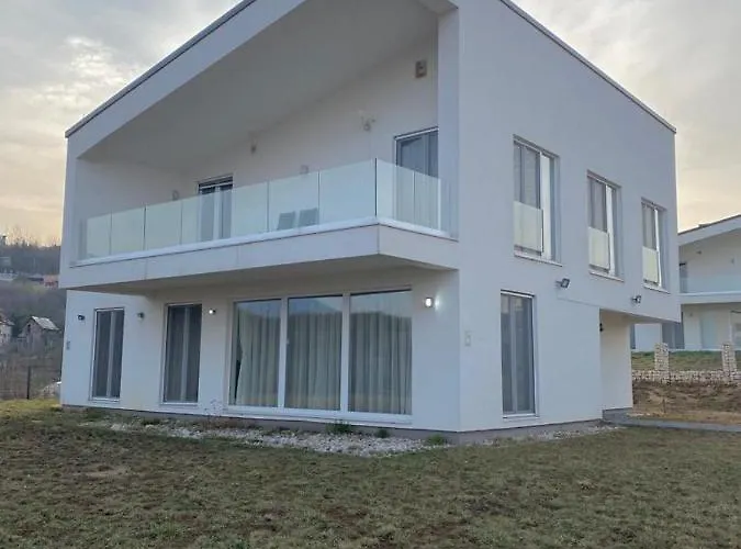 Modern In Paradise וילה