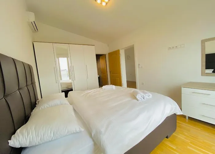 Modern In Paradise וילה סראייבו