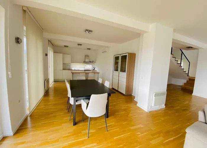 Modern In Paradise וילה סראייבו