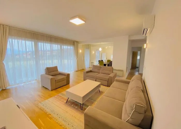 Modern In Paradise * סראייבו