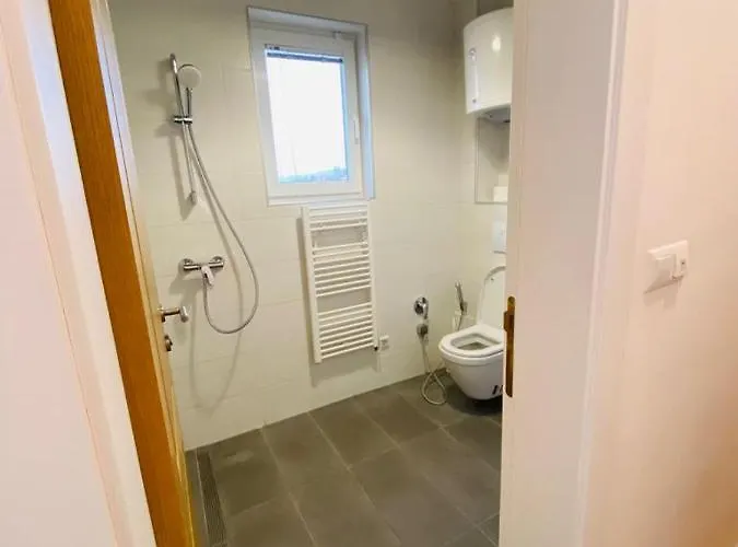 Modern In Paradise * סראייבו