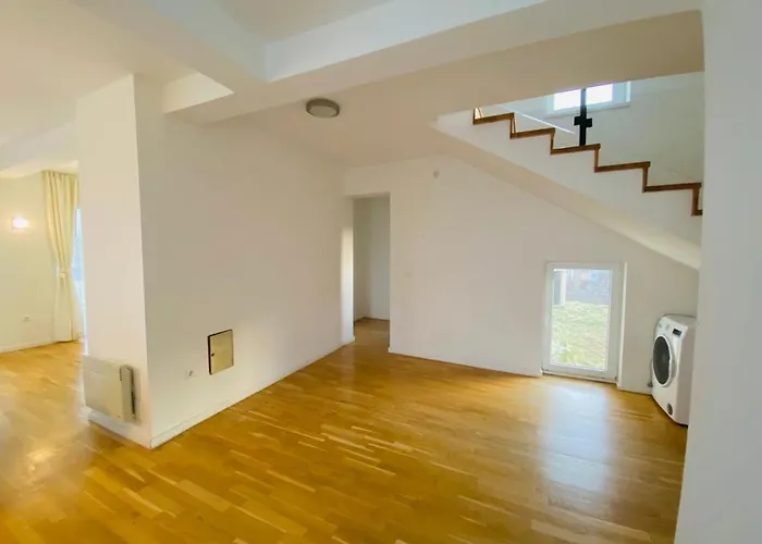 Modern In Paradise סראייבו