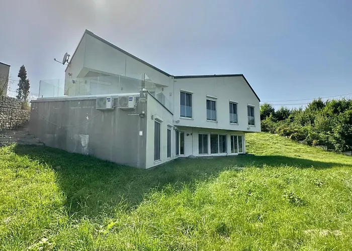 Modern In Paradise וילה סראייבו